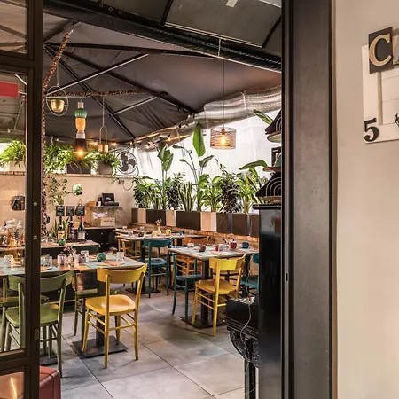Apollo Boutique Hotel