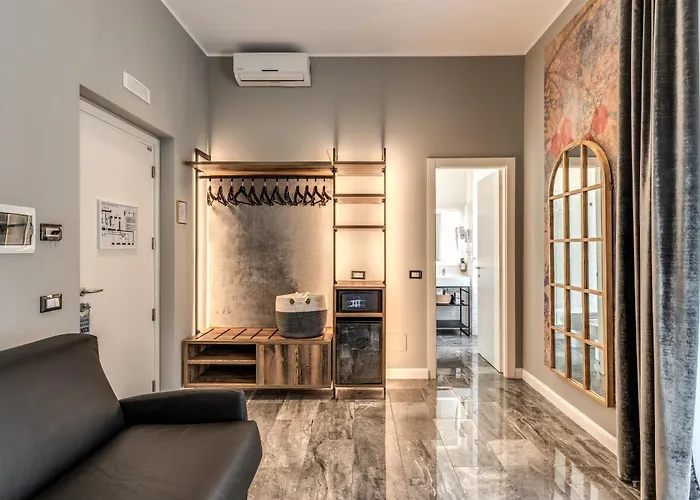 Apollo Boutique 4*