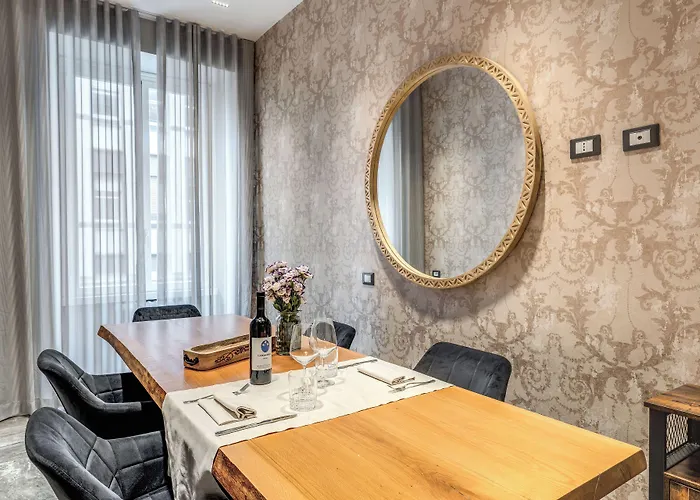 Apollo Boutique 4*